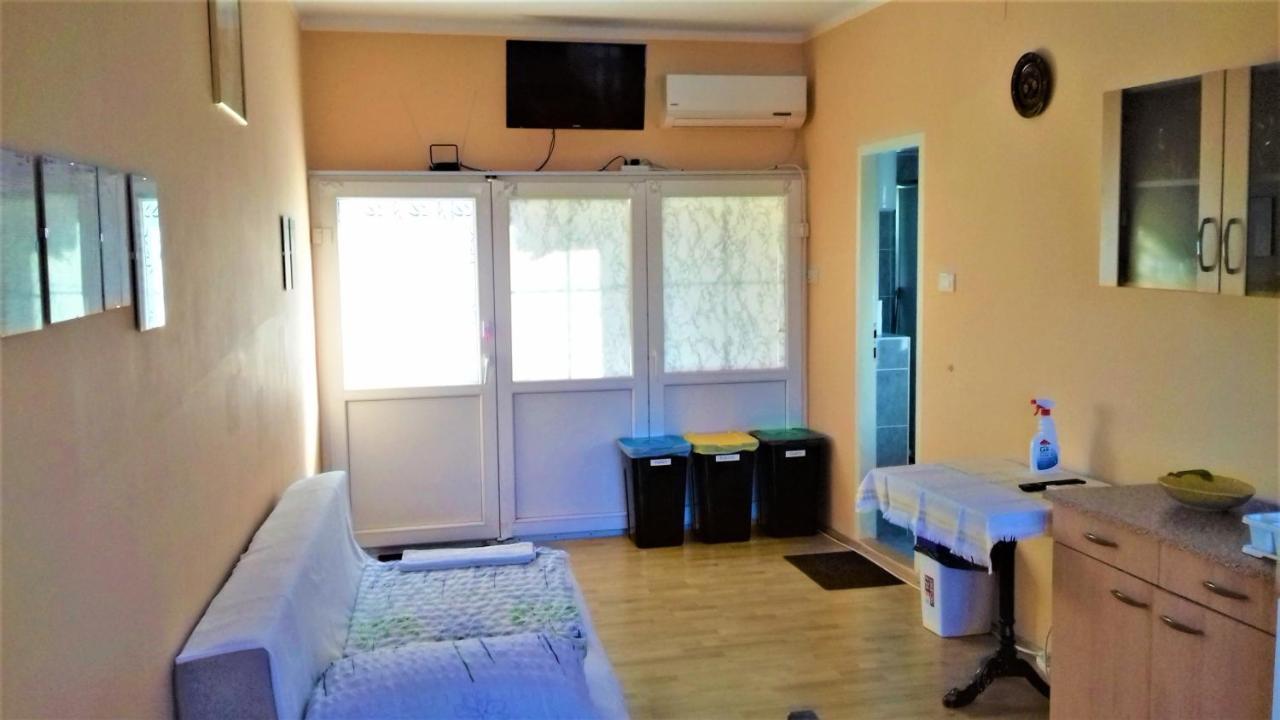 Branko Fabijanic Front Row By The Sea Apartment Selce Exterior foto