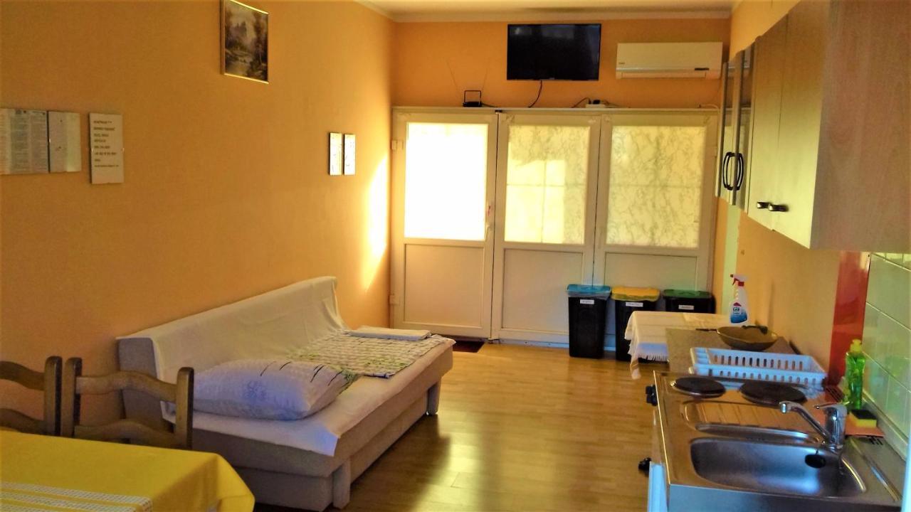 Branko Fabijanic Front Row By The Sea Apartment Selce Exterior foto