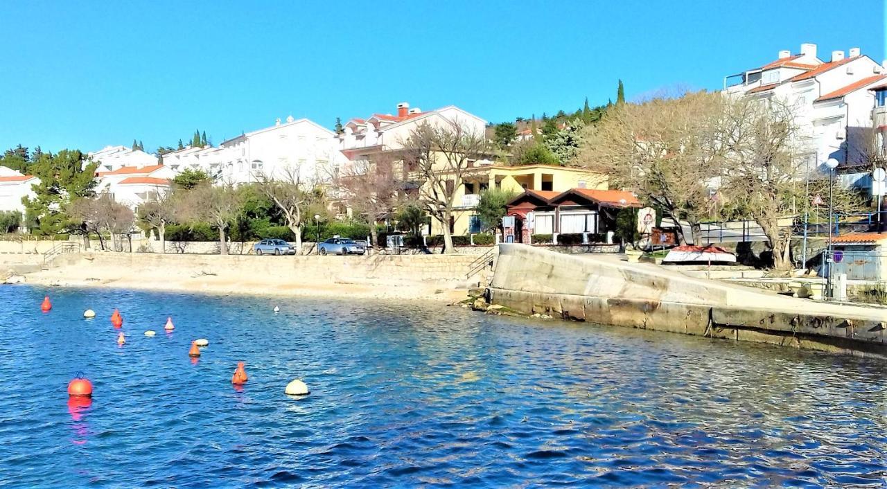Branko Fabijanic Front Row By The Sea Apartment Selce Exterior foto