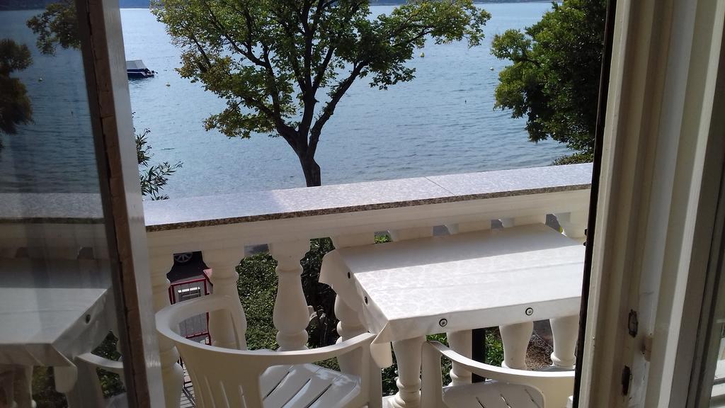Branko Fabijanic Front Row By The Sea Apartment Selce Exterior foto